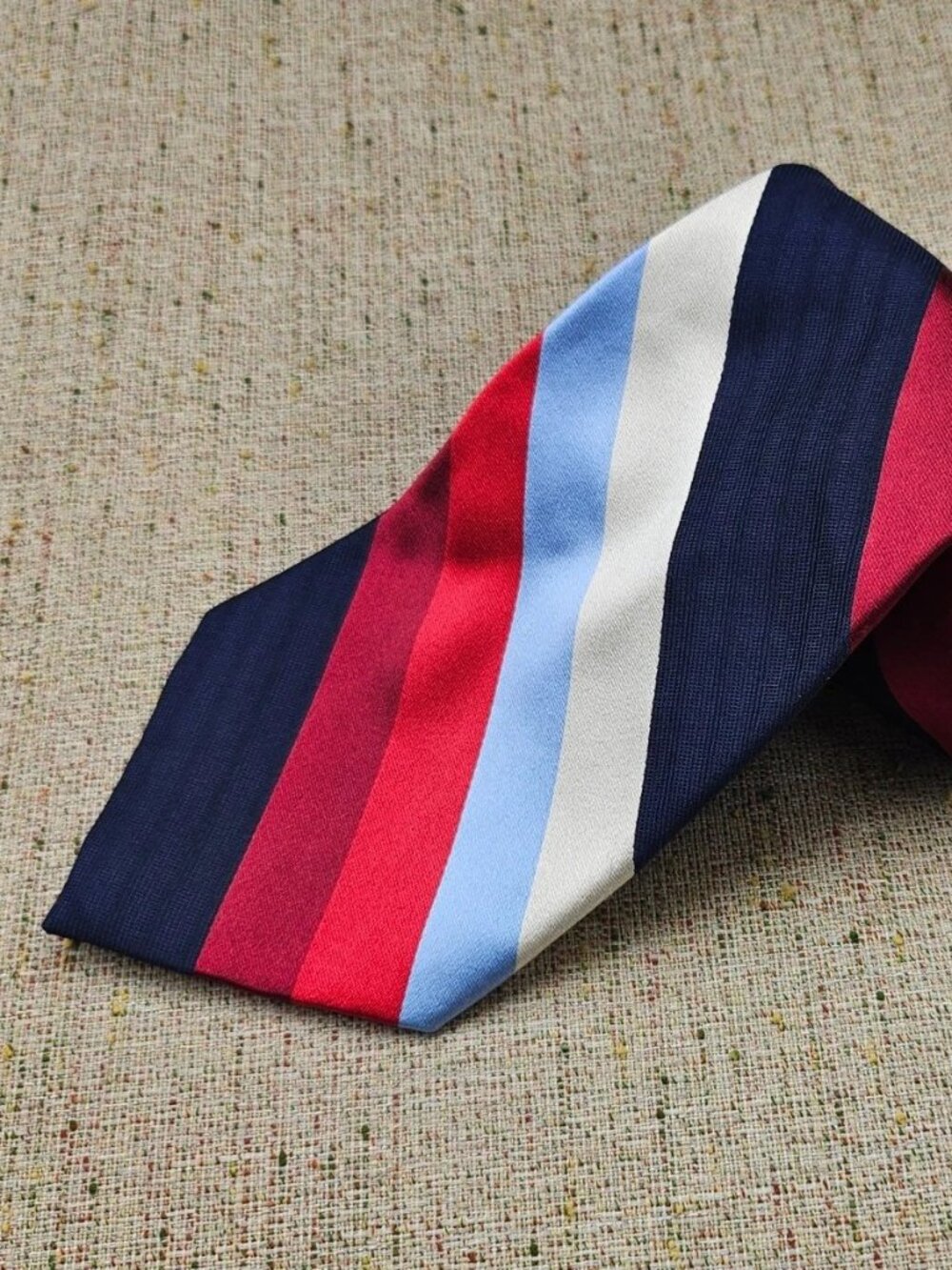 Nautica Men Tie Stripe Blue/White/Red Tone Striped Classic Tie 100% Silk Necktie